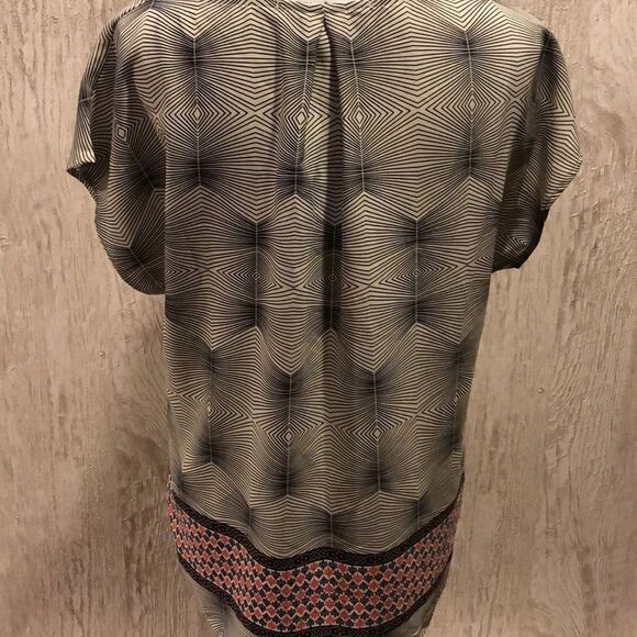 41 Hawthorn Short Sleeve Abstract Print Blouse - Picture 5 of 6